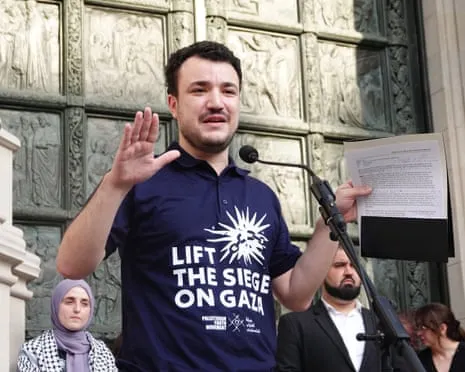 American Judge Orders Removal of Pro-Palestinian Leader Citing Inaccurate Information on Residency Form