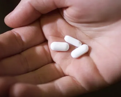 Daily Aspirin Shows Major Benefit in Preventing Colorectal Cancer Return, Trial Reports